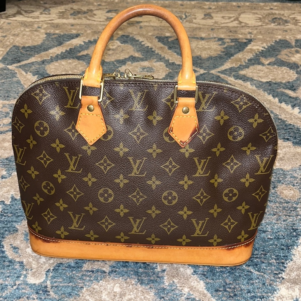 Louis Vuitton Alma PM